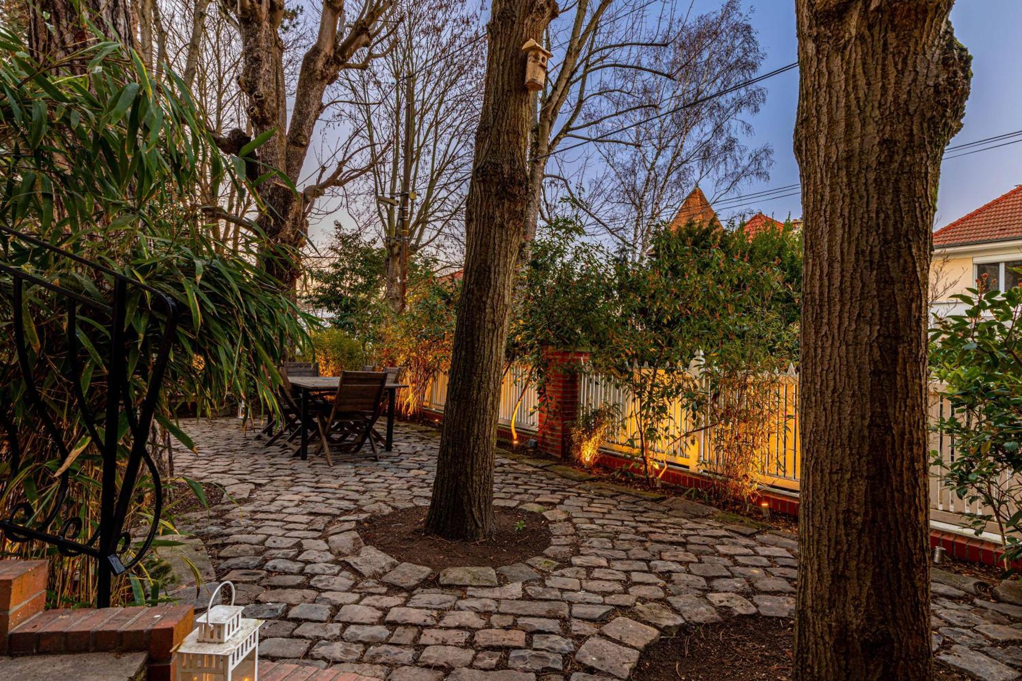 Art & Curiosity Cabinet Style Appartement With Paris View, Villa Des Ammonites Meudon Esterno foto
